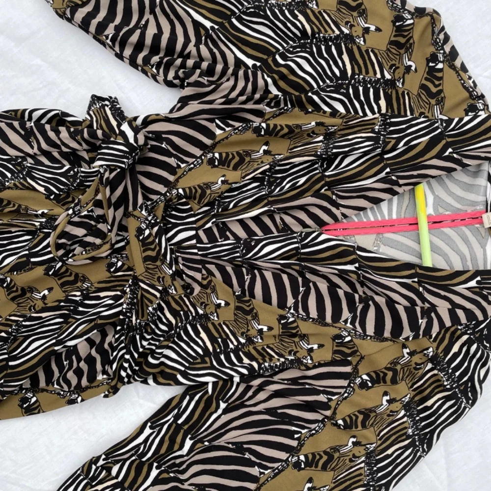 Issa London for Banana Republic zebra kimono dress - Picture 3 of 7